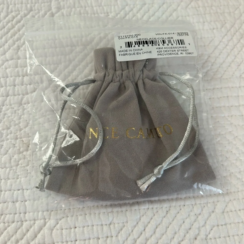 Vince CAMUTO Necklace/Collier Blue Ombré Necklace W/Pouch - Picture 4 of 12
